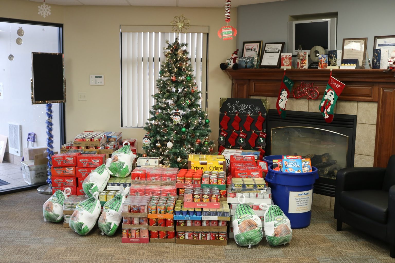 Carnivore Supports Paul’s Pantry With Holiday Food Donations